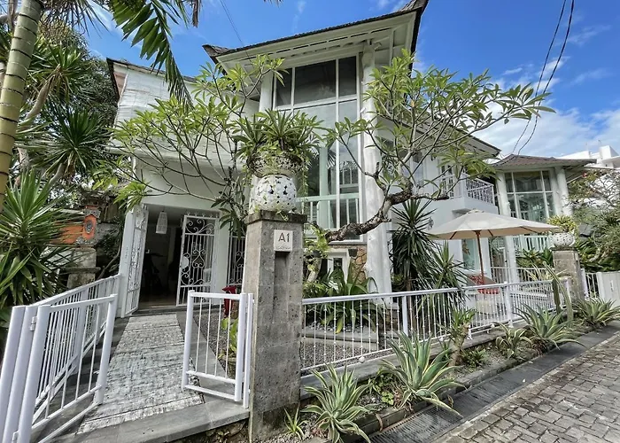 House - 150m Berawa Villa