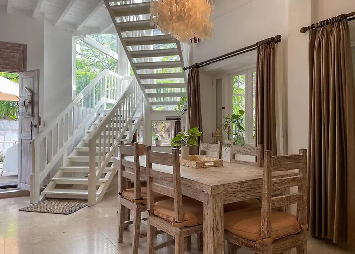 House - 150m Berawa * Canggu (Bali)